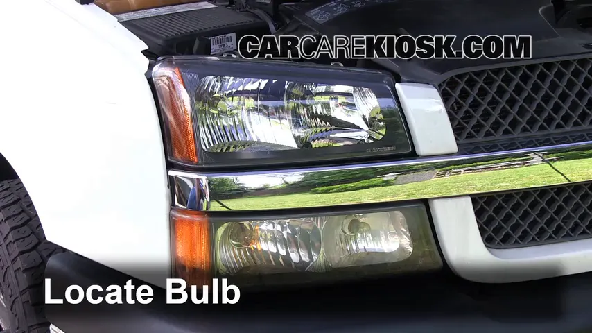 2004 Chevrolet Silverado 1500 LS 5.3L V8 FlexFuel Extended Cab Pickup (4 Door) Lights Fog Light (replace bulb)